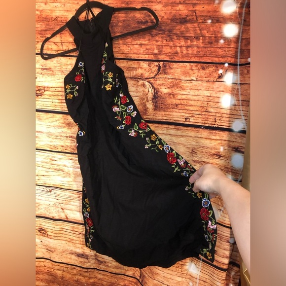 Cotton Linen Floral Dress - Picture 3 of 14